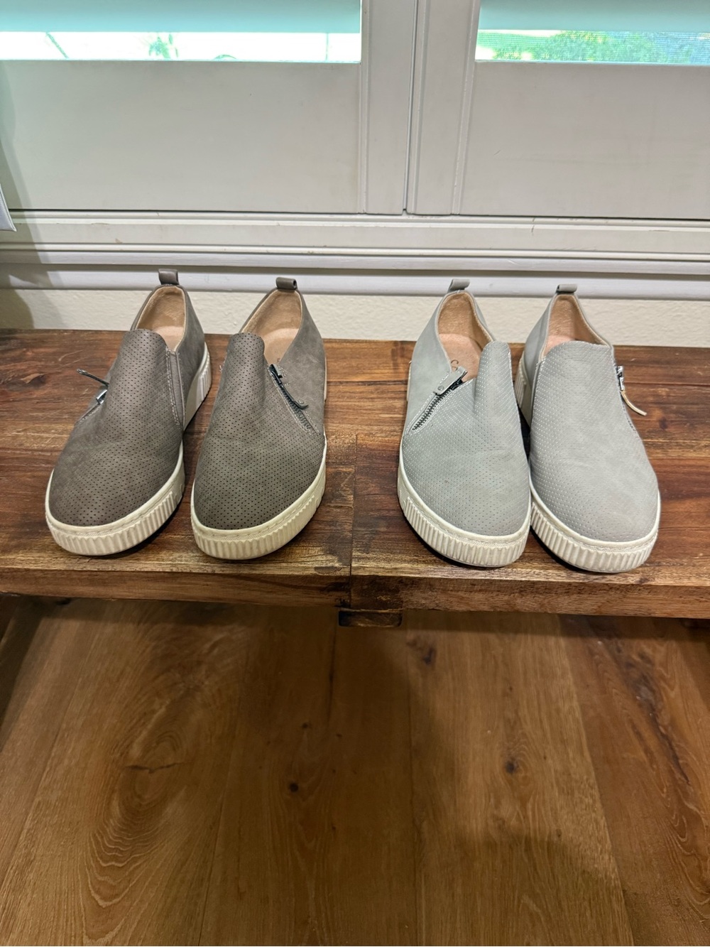 Naturalizer Slip-On women’s Casual Sneakers in Taupe and Light Gray